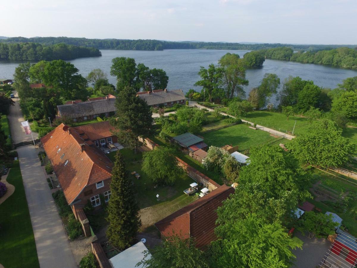 4 Sterne Wohnen "Zum Alten Forsthof" Am Schlosspark, App 1 "Smuck Und Groot" Eutin Exteriör bild